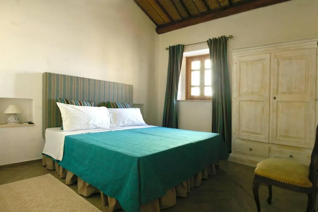 Elicriso Villa Riola Sardo